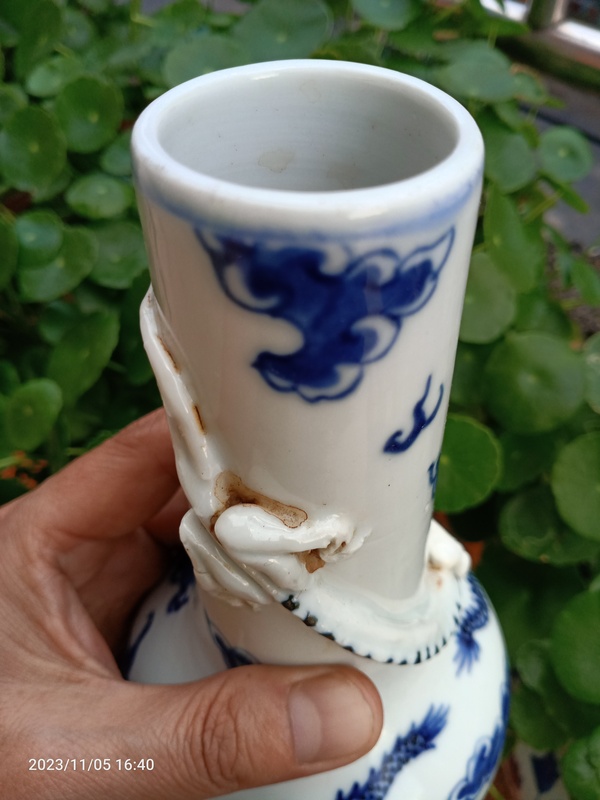 古玩陶瓷晚清龍紋青花瓶拍賣,當前價格1666元