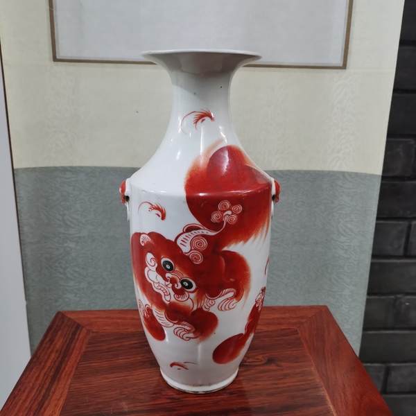 古玩陶瓷民國雙鋪首礬紅太師少保撇口瓶拍賣,當前價格2680元