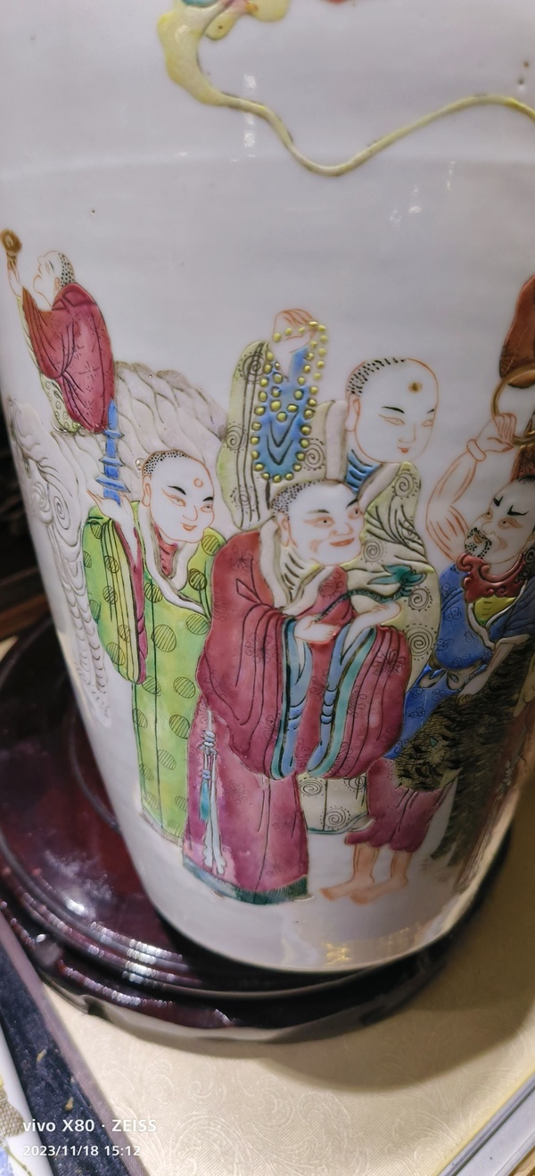 古玩陶瓷粉彩十八羅漢圖紋賞瓶拍賣,當前價格66666元