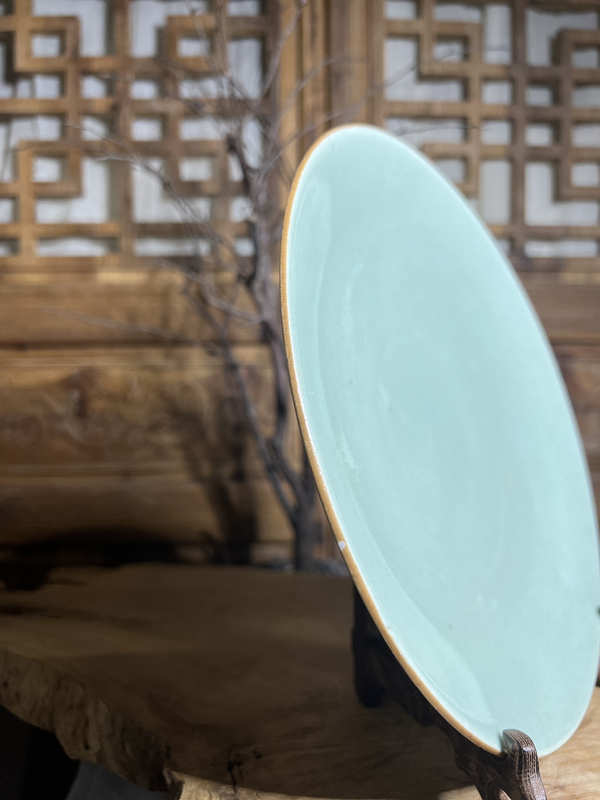 古玩陶瓷【民窯精品·清中期】豆青釉盤拍賣,當前價格2300元