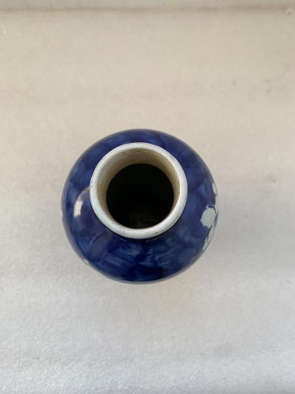 古玩陶瓷青花留白冰梅紋雞腿蓋瓶拍賣,當前價格567元