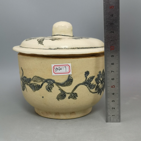 古玩陶瓷明代花卉紋褐彩蓋罐拍賣,當前價格800元