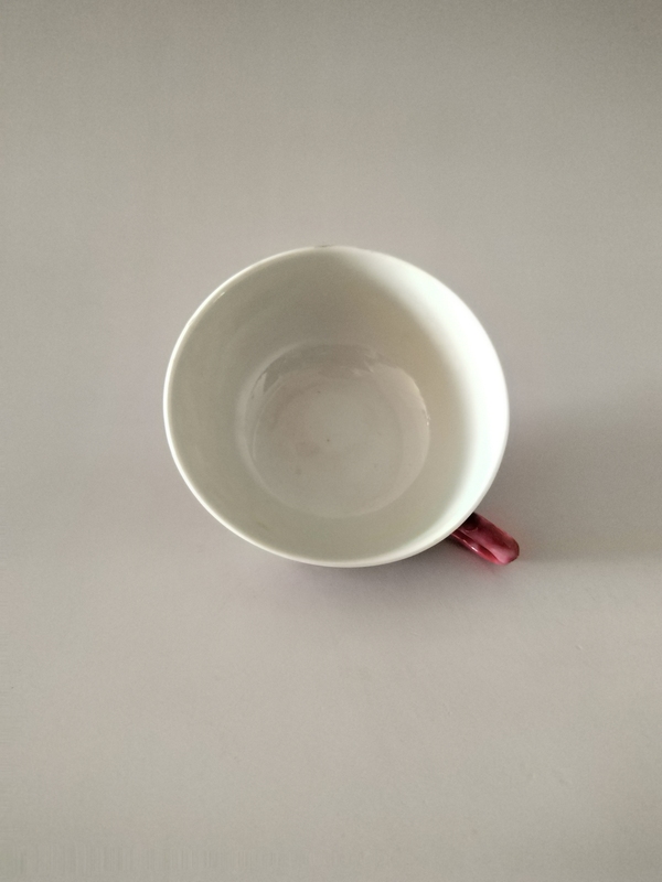 古玩陶瓷(民國)胭脂紅軋道花卉紋茶杯拍賣,當前價格568元