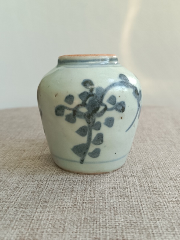 古玩轉(zhuǎn)賣青花花卉紋罐拍賣，當(dāng)前價(jià)格299元