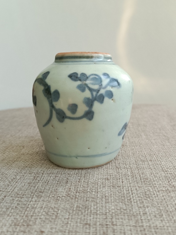 古玩陶瓷青花花卉紋罐拍賣(mài)，當(dāng)前價(jià)格698元