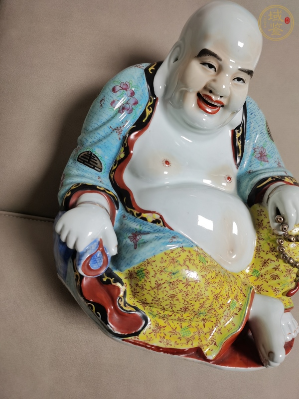 古玩陶瓷粉彩花卉紋彌勒佛真品鑒賞圖