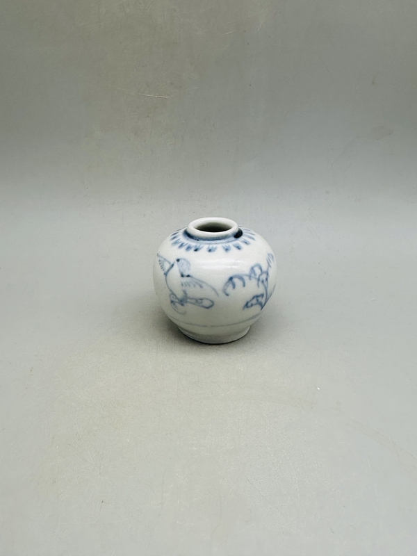 古玩轉(zhuǎn)賣明青花花鳥紋水盂精品拍賣，當前價格5888元