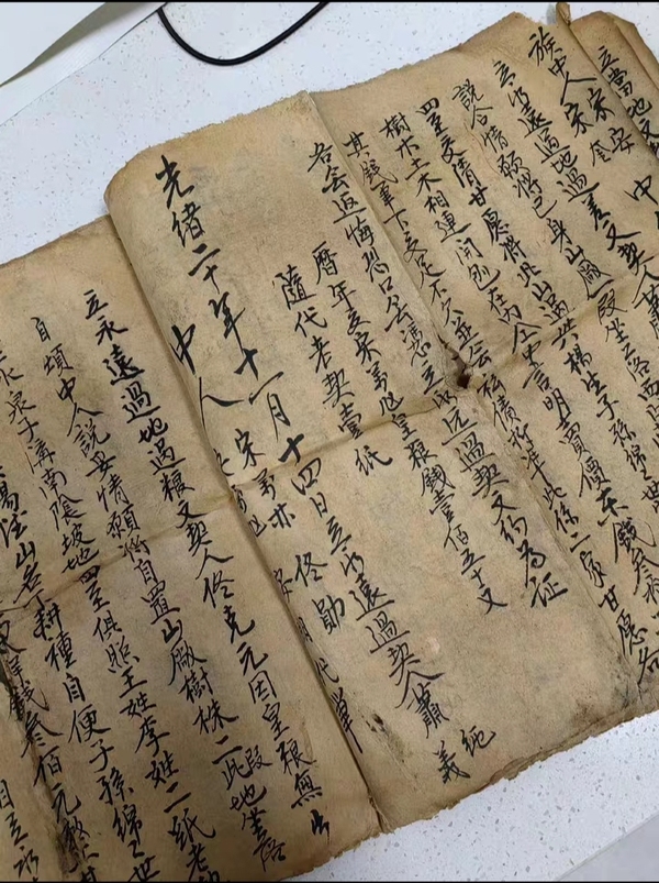 古玩雜項(xiàng)清代民國(guó)地契手寫(xiě)本書(shū)法拍賣(mài)，當(dāng)前價(jià)格600元