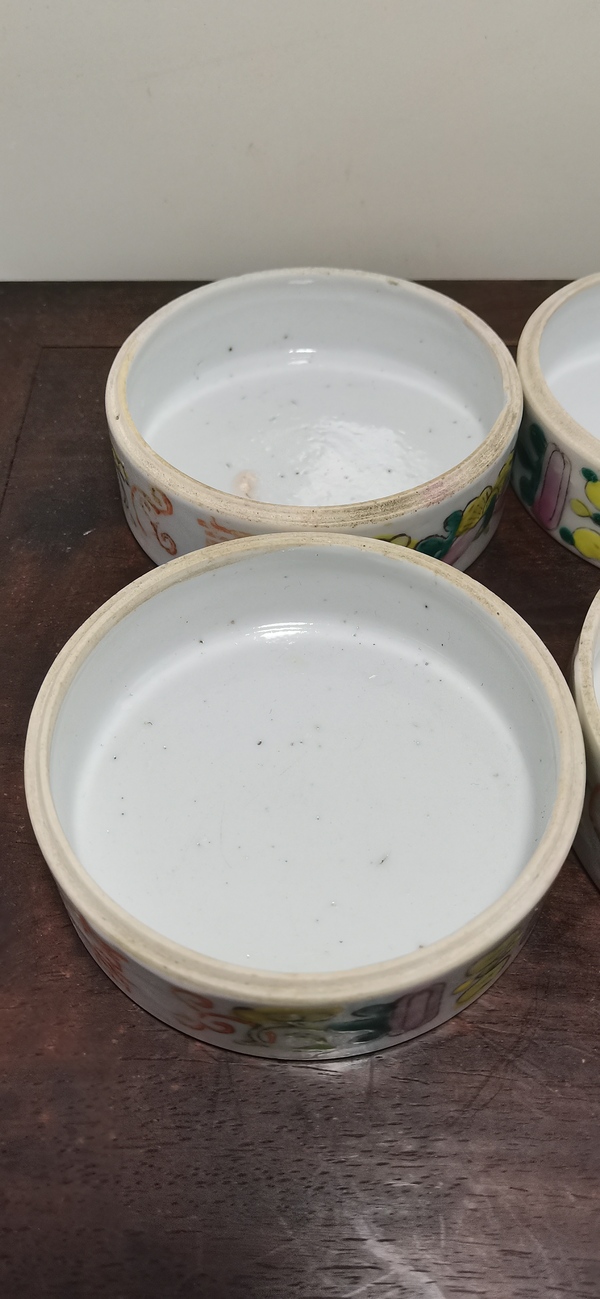 古玩陶瓷粉彩五子奪魁圖節盒拍賣,當前價格1500元