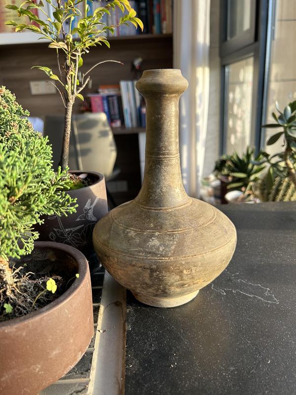 古玩陶瓷青釉弦紋蒜頭瓶拍賣,當前價格2680元