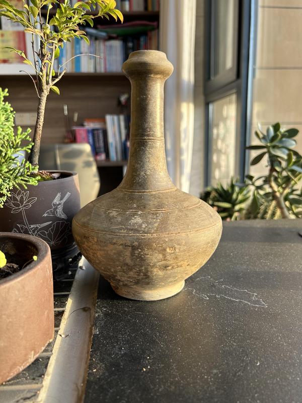 古玩陶瓷青釉弦紋蒜頭瓶拍賣,當前價格2680元