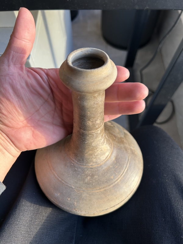 古玩陶瓷青釉弦紋蒜頭瓶拍賣,當前價格2680元