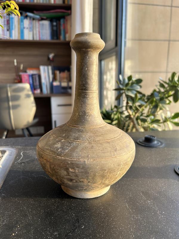 古玩陶瓷青釉弦紋蒜頭瓶拍賣,當前價格2680元