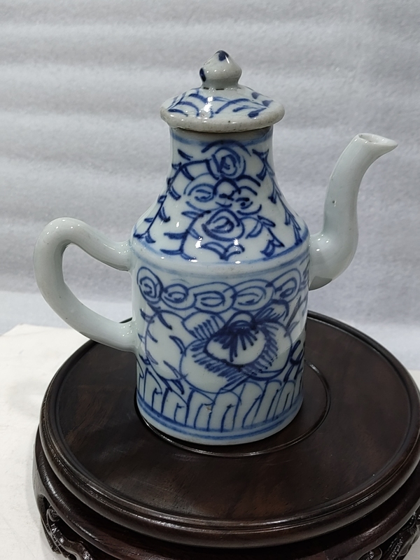 古玩陶瓷青花纏枝花紋壺拍賣,當前價格800元