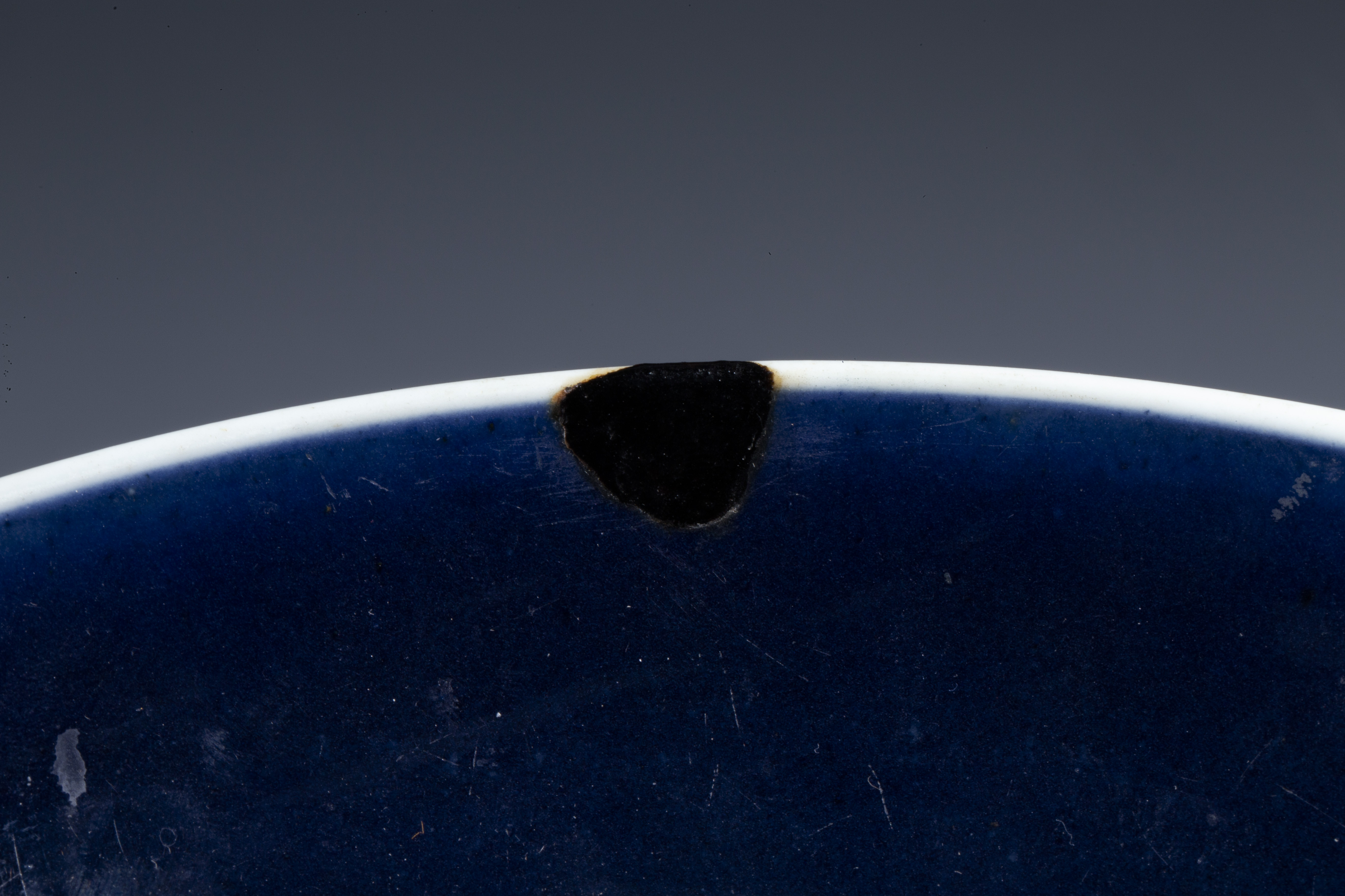 中国　大清雍正年製　藍釉皿　時代箱　C　7996 中国大清雍正年製藍釉皿時代箱C7996