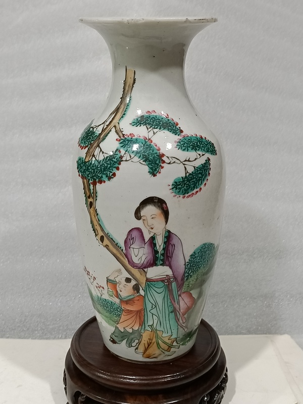 古玩陶瓷粉彩人物瓶拍賣,當前價格2688元