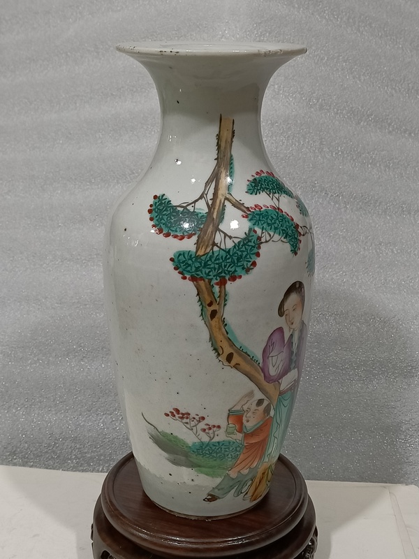 古玩陶瓷粉彩人物瓶拍賣,當前價格2688元