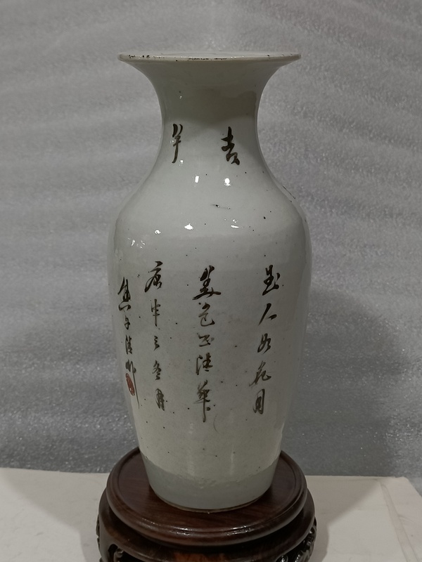 古玩陶瓷粉彩人物瓶拍賣,當前價格2688元
