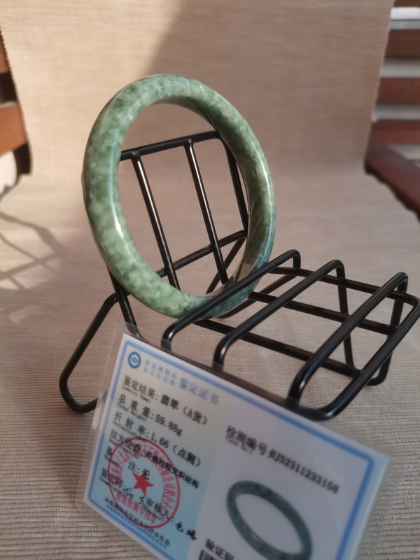 古玩玉器天然翡翠素紋手鐲拍賣,當前價格96元