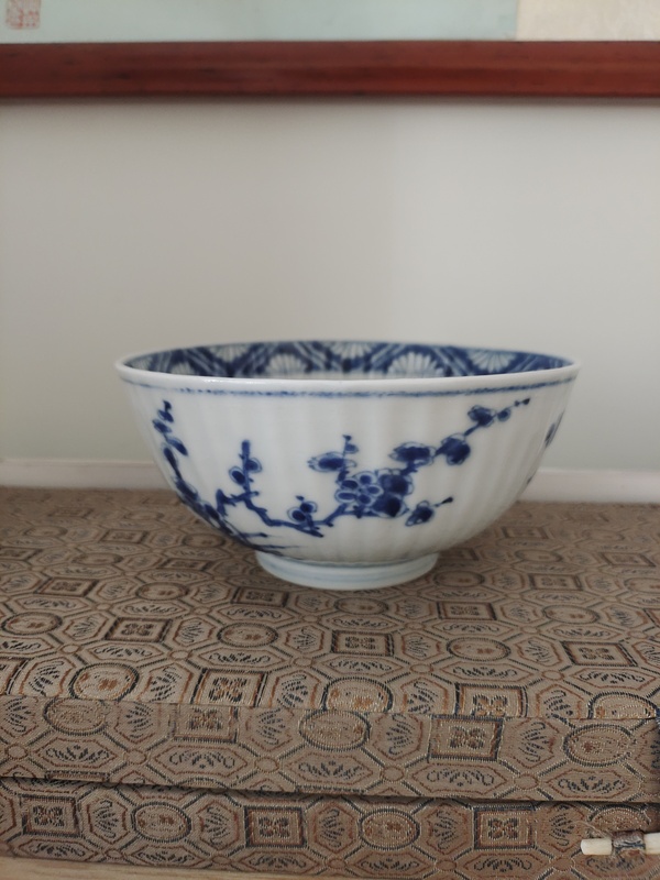 古玩陶瓷康熙青花四季花卉瓜棱碗拍賣,當前價格4300元