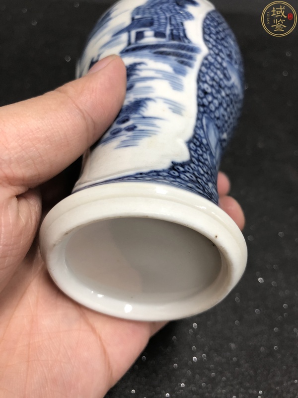 古玩陶瓷清乾隆(己保真)青花開窗山水樓閣人物故事紋雞腿瓶拍賣,當(dāng)前價(jià)格1288元