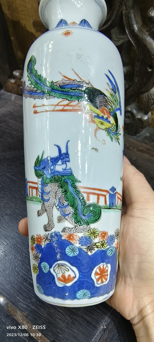 古玩陶瓷青花五彩麒麟問鳳紋筒瓶拍賣,當前價格16888元