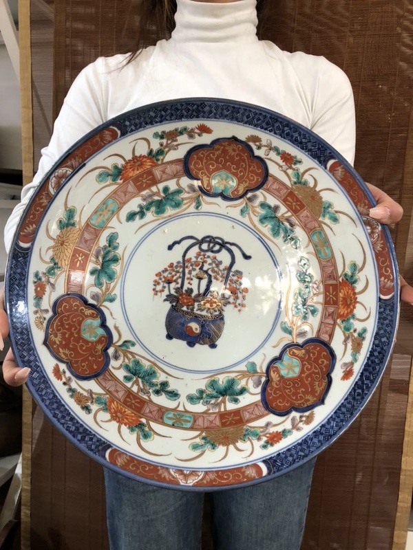 古玩陶瓷青花五彩提籃花卉紋盤拍賣,當前價格6300元