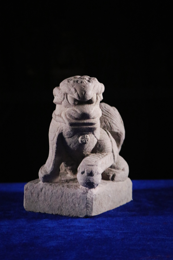 古玩转卖清代石雕狮子拍卖，当前价格1388元