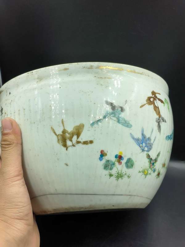 古玩陶瓷晚清粉彩花蝶紋案缸拍賣,當前價格600元