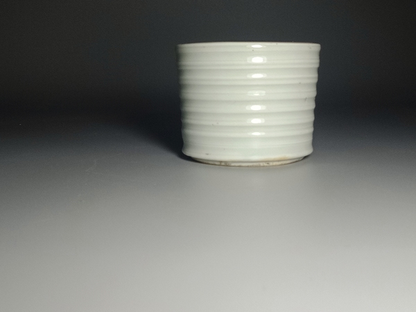 古玩陶瓷清中晚期德化窯香爐(琴爐)弦紋竹節(jié)爐拍賣,當(dāng)前價(jià)格3500元