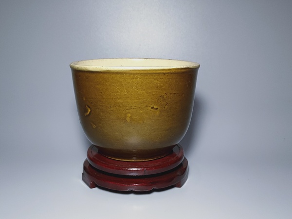 古玩陶瓷明代鱔魚黃釉缽拍賣,當(dāng)前價(jià)格1500元