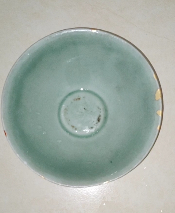 古玩陶瓷宋龍泉蓮瓣碗(印花大盞)拍賣,當前價格3500元