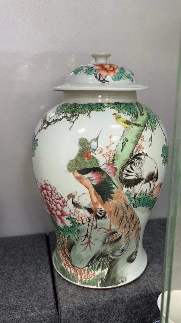 古玩陶瓷將軍罐拍賣,當(dāng)前價(jià)格5500元