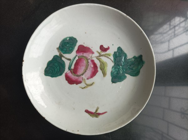 古玩陶瓷晚清粉彩花蝶紋盤拍賣,當前價格350元