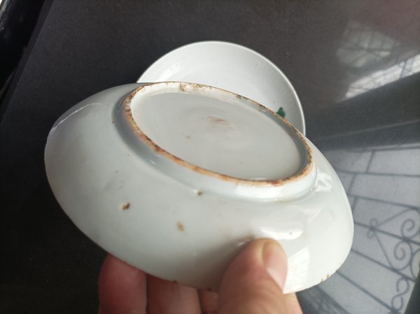 古玩陶瓷晚清粉彩花蝶紋盤拍賣,當前價格350元
