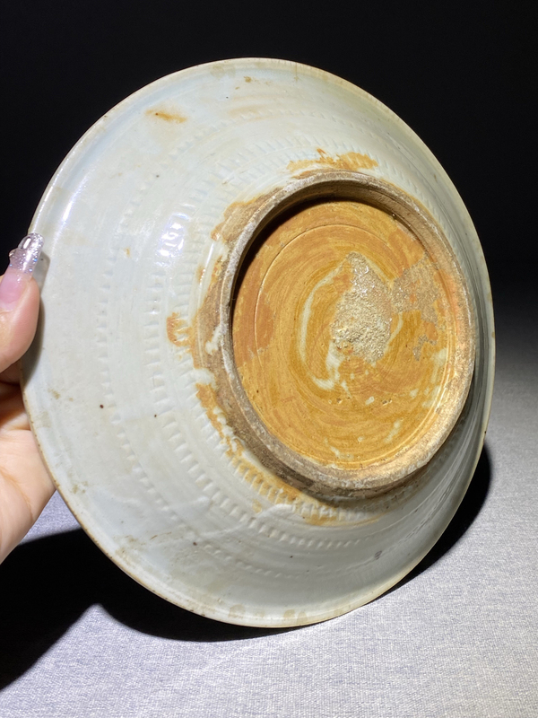 古玩陶瓷(挑刀紋)遠福興記款青白釉盤拍賣,當前價格0元