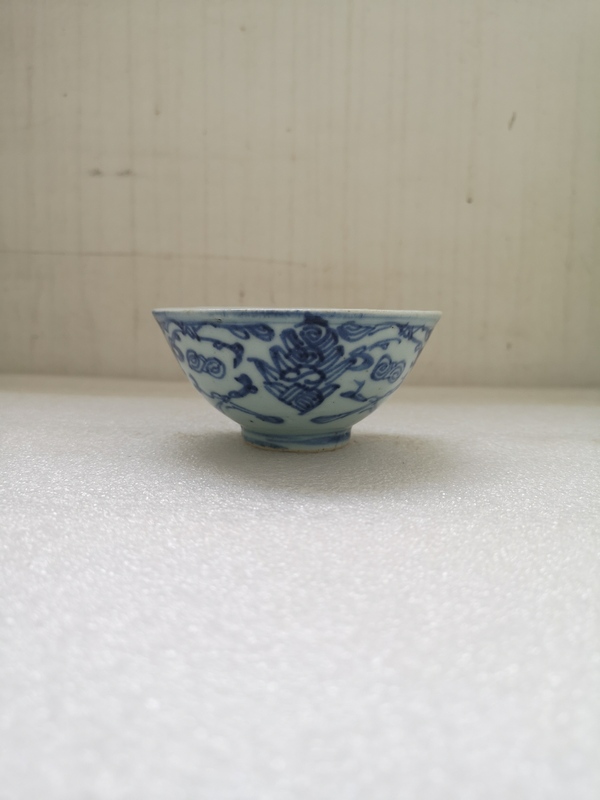 古玩陶瓷花卉紋青花碗拍賣,當前價格398元