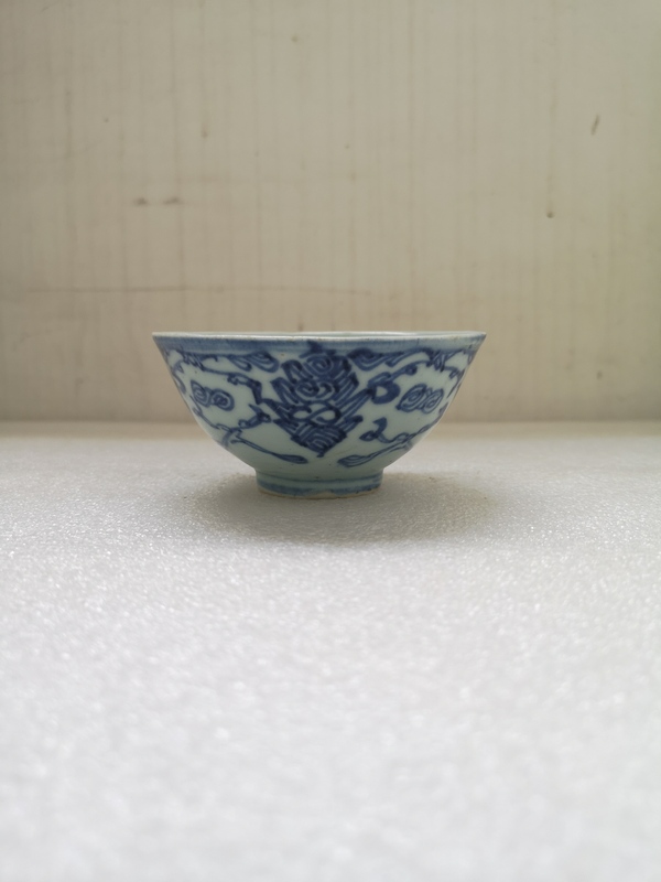 古玩陶瓷花卉紋青花碗拍賣,當前價格398元