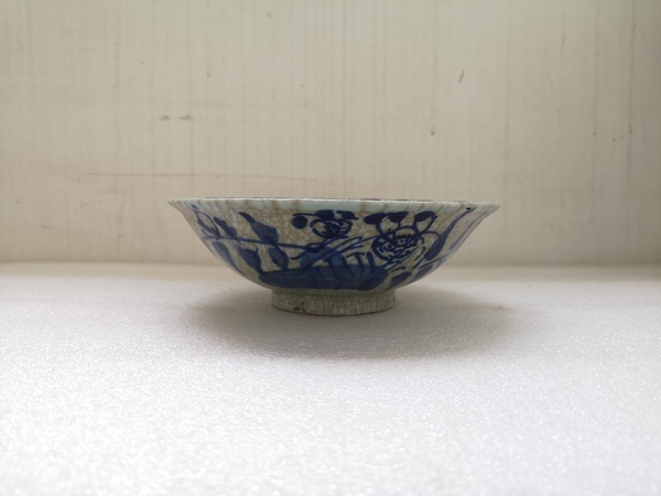 古玩陶瓷道光至咸豐哥釉青花碗拍賣,當前價格456元