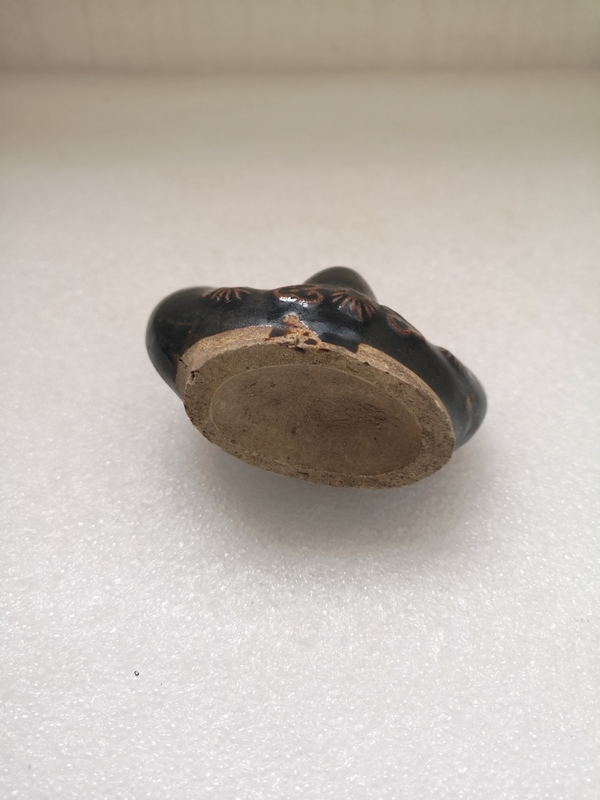 古玩陶瓷黑釉筆山拍賣(mài),當(dāng)前價(jià)格680元