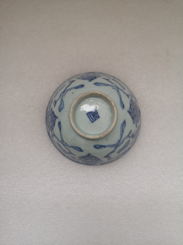古玩陶瓷花卉紋青花碗拍賣,當前價格398元