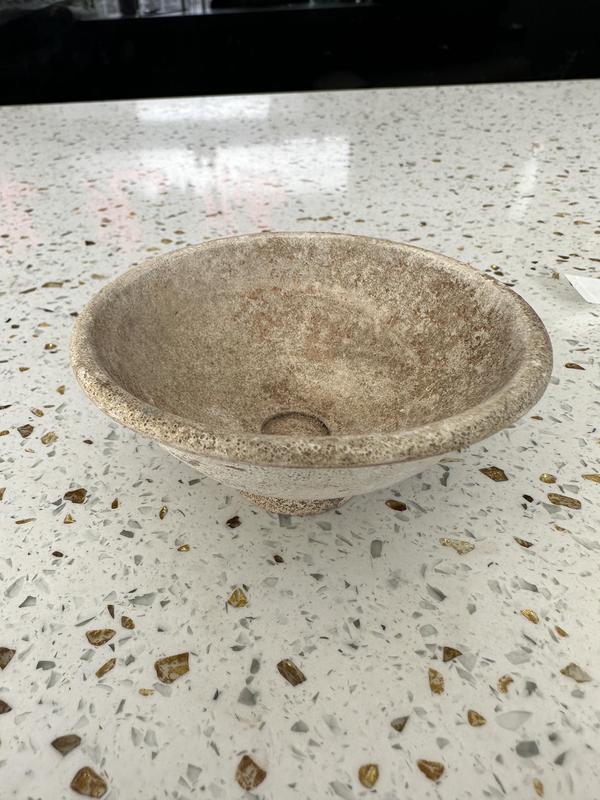古玩轉賣唇口杯拍賣，當前價格1588元