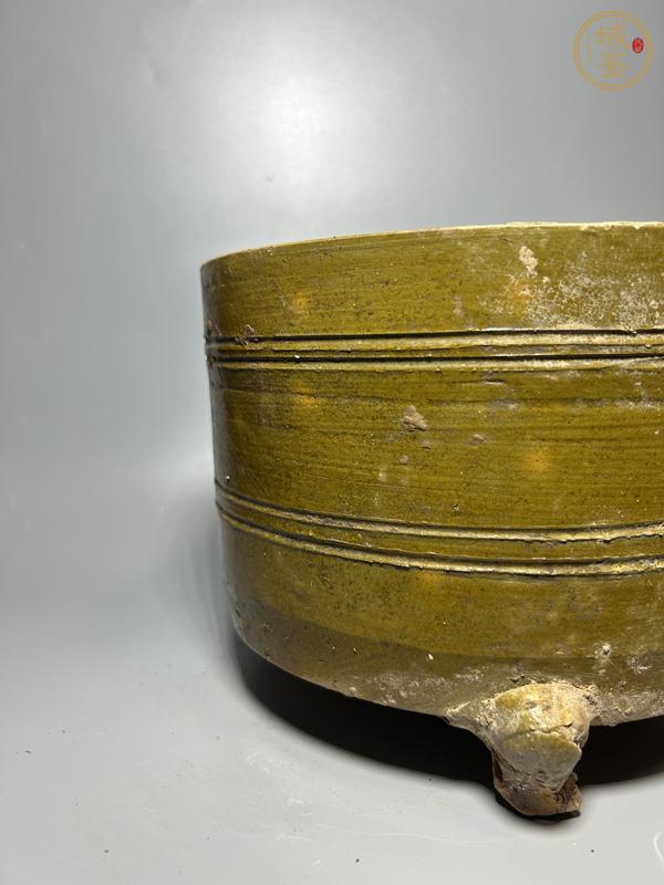 古玩陶瓷漢代·青釉弦紋三足奩真品鑒賞圖