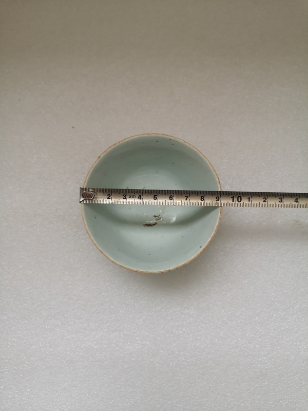 古玩陶瓷清中期豆青釉杯拍賣,當前價格550元