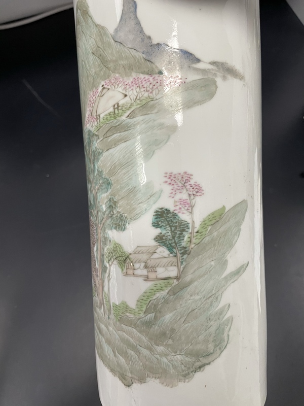 古玩陶瓷清末民初·同治年制款名家淺絳彩山水帽筒拍賣,當前價格980元
