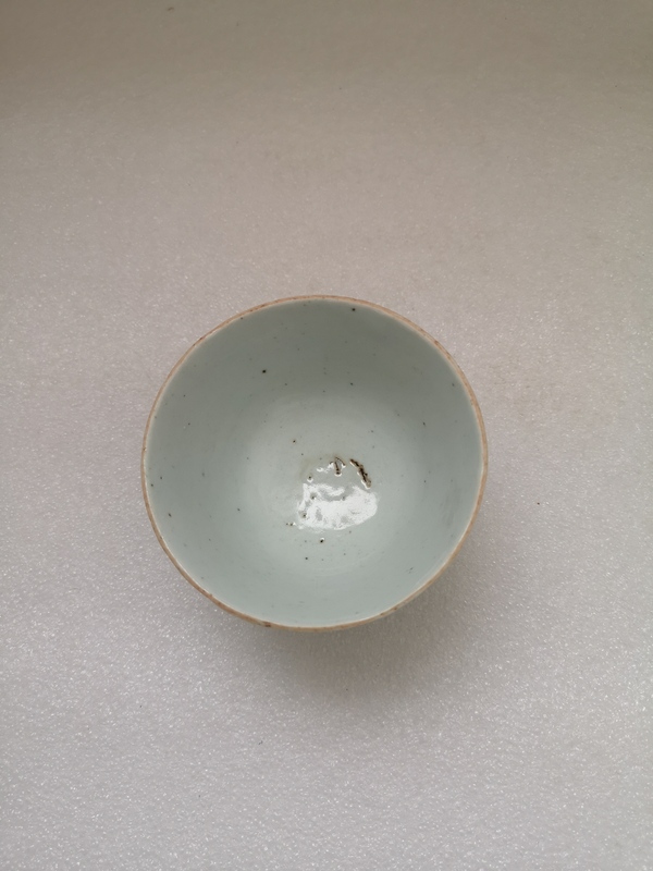 古玩陶瓷清中期豆青釉杯拍賣,當前價格550元