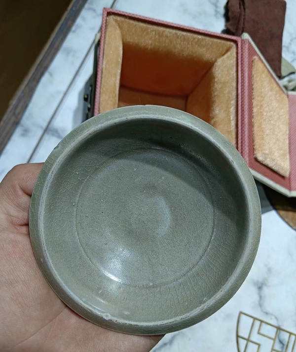 古玩陶瓷館藏級珍品五代十國青釉折沿洗拍賣,當前價格5880元