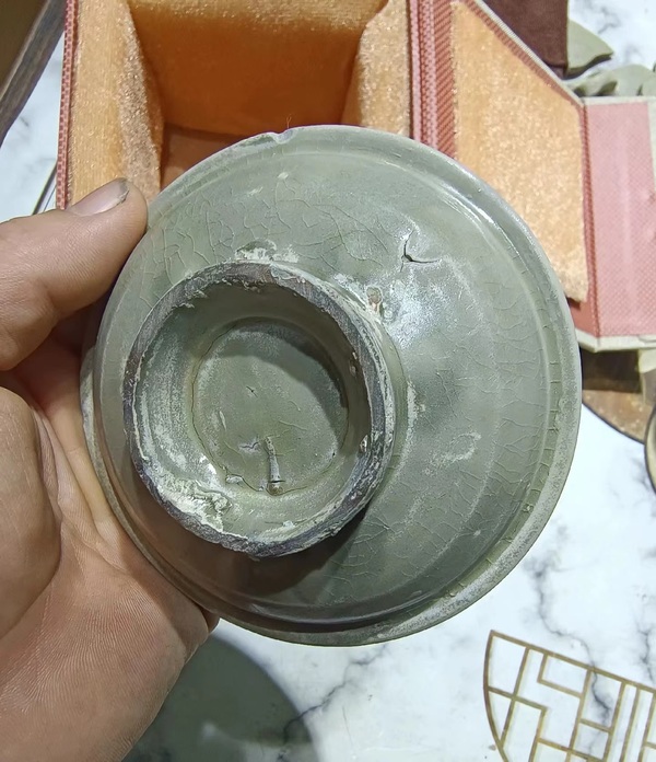 古玩陶瓷館藏級珍品五代十國青釉折沿洗拍賣,當前價格5880元