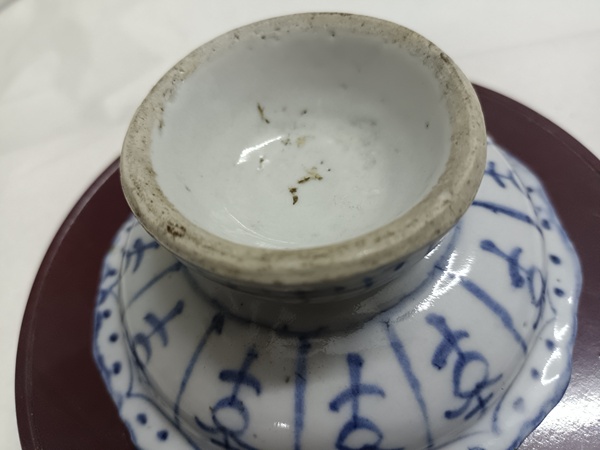 古玩陶瓷清道光花卉紋青花高足盤拍賣，當(dāng)前價(jià)格1000元