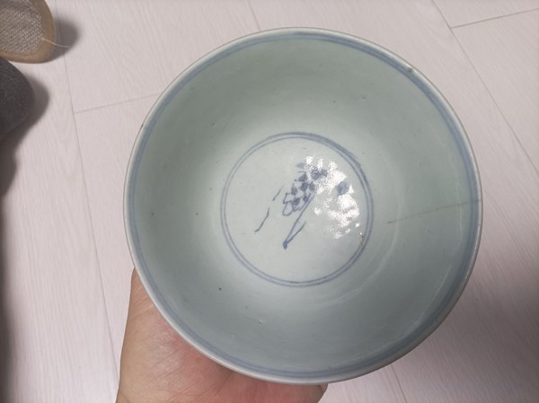 古玩陶瓷明代崇禎青花多子多福圖茶碗拍賣,當前價格1200元